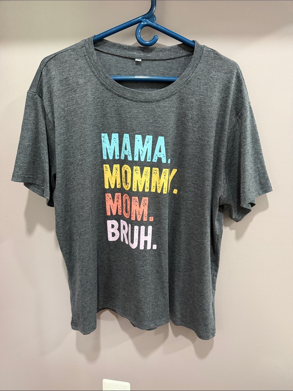 Woman’s Gray Short-Sleeve Tee with Colorful Stacked Text Mama/Mommy/Mom/Bruh 2X